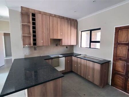 2 Bedroom Townhouse in Riversdale