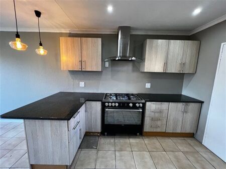 3 Bedroom Cluster in Glen Marais