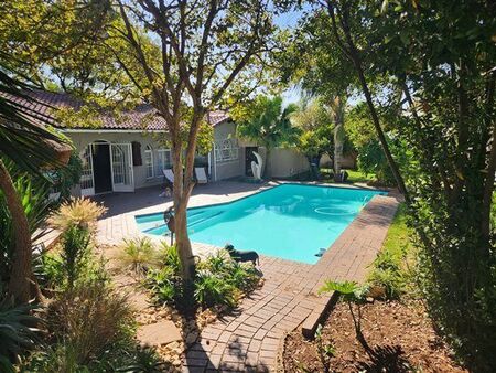 3 Bedroom House in Glen Marais