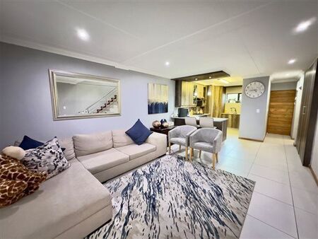 2 Bedroom Townhouse in Glen Marais