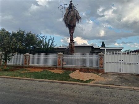 1 Bedroom House in Leondale