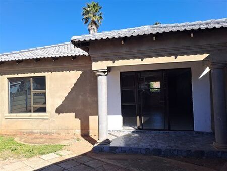 3 Bedroom House in Minnebron