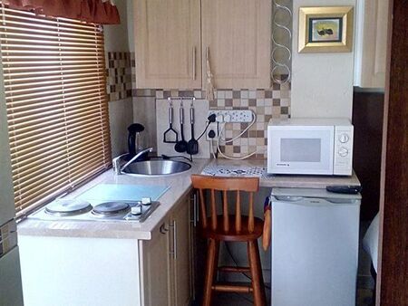 Bachelor apartment in Beyers Park