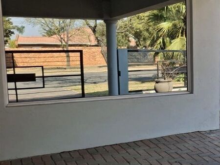 1 Bedroom House in Sunward Park