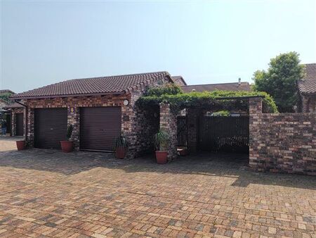 2 Bedroom Townhouse in Greenacres