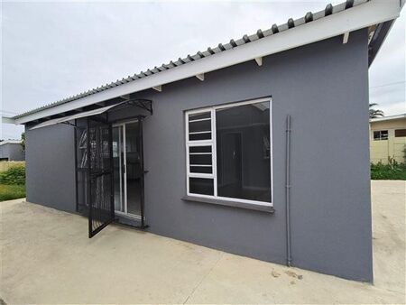 2 Bedroom Apartment in Vincent