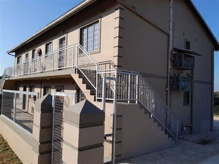 2 Bedroom Apartment in Verulam Central