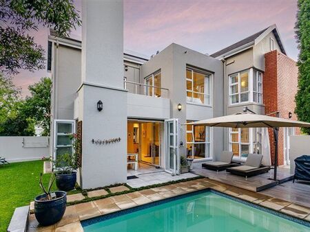3 Bedroom Townhouse in Eagle Canyon Golf Estate
