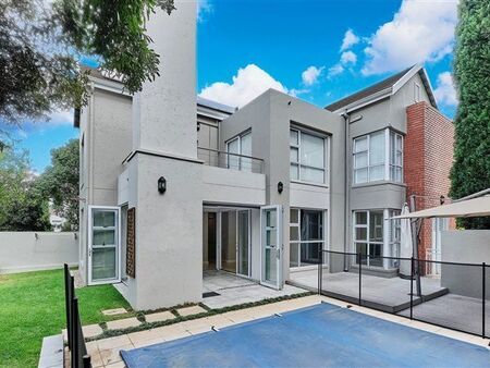 3 Bedroom Townhouse in Eagle Canyon Golf Estate