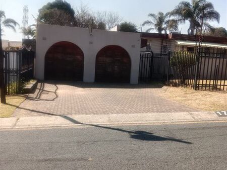 3 Bedroom House in Wilro Park