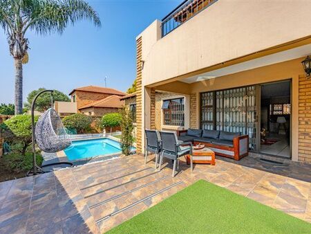 3 Bedroom Townhouse in Willow Acres