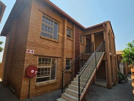 2 Bedroom Apartment in Silver Lakes
