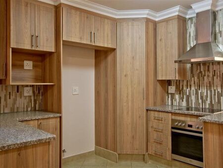 4 Bedroom Townhouse in Olympus