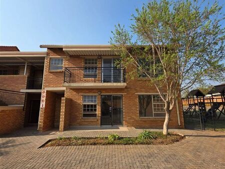 3 Bedroom Apartment in Elarduspark