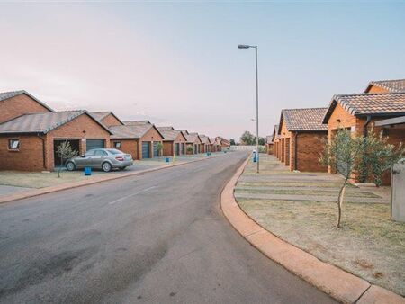 3 Bedroom Duplex in Chantelle