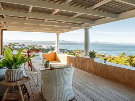 4 Bedroom House in Plettenberg Bay
