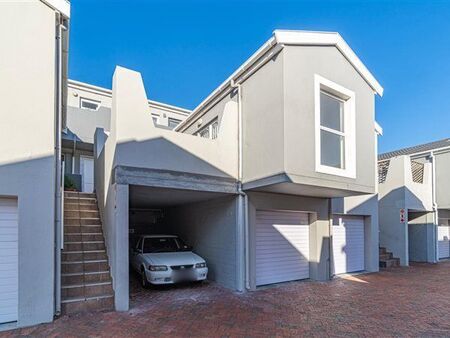 1 Bedroom Flat in Claremont