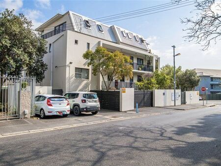 2 Bedroom Apartment in Kenilworth Upper
