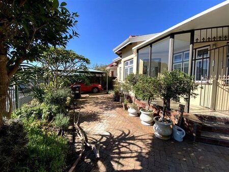3 Bedroom House in Plumstead