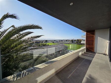 2 Bedroom Apartment in Observatory