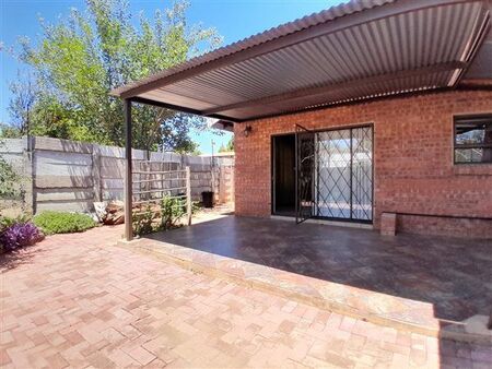 2 Bedroom Townhouse in Hadison Park
