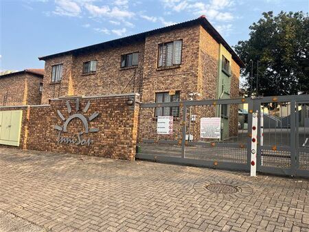 2 Bedroom Apartment in Sonheuwel