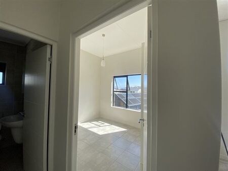 1 Bedroom Apartment in Admirals Park