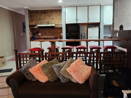 4 Bedroom House in Meerensee