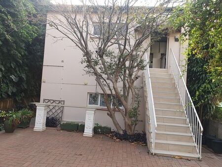 3 Bedroom house to rent in Essenwood, Durban