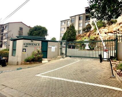 3 Bedroom apartment to rent in Wilro Park, Roodepoort