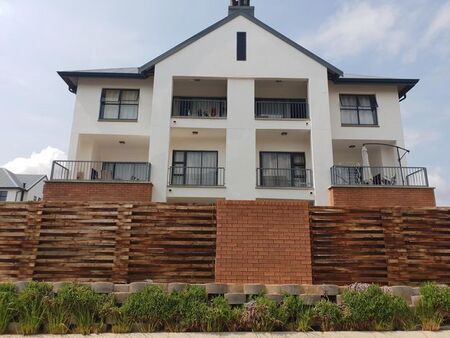 2 Bedroom apartment to rent in Equestria, Pretoria