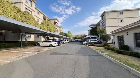 2 Bedroom apartment to rent in Noordwyk, Midrand
