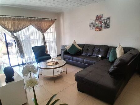 2 Bedroom Apartment in Buccleuch