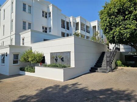 2 Bedroom Apartment in Hyde Park