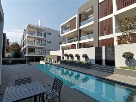 3 Bedroom Apartment in Hyde Park