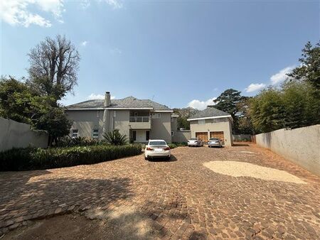 4 Bedroom House in Saxonwold