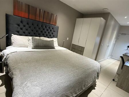 Studio apartment in Rosebank