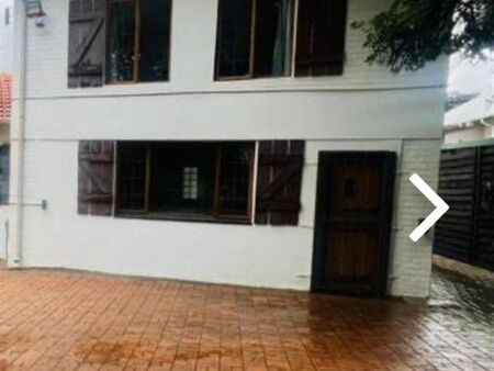 1 Bedroom Apartment in Saxonwold
