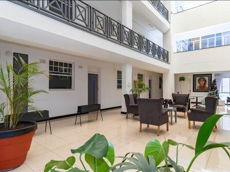 Studio apartment in Rosebank