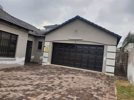 3 Bedroom House in Ormonde