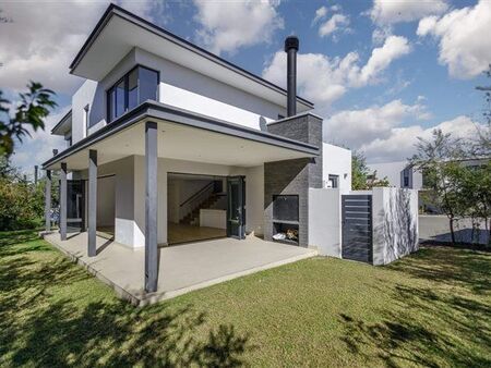 3 Bedroom Cluster in Steyn City