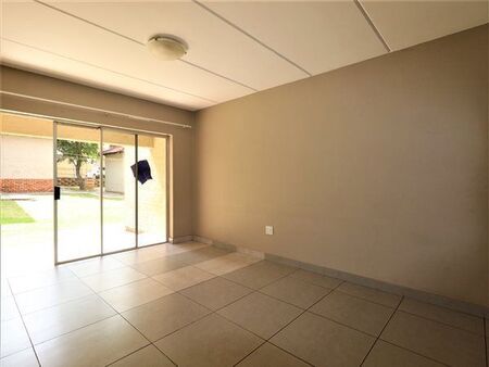 2 Bedroom Flat in Birchleigh