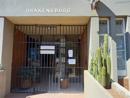 1.5 Bedroom Apartment in Symhurst