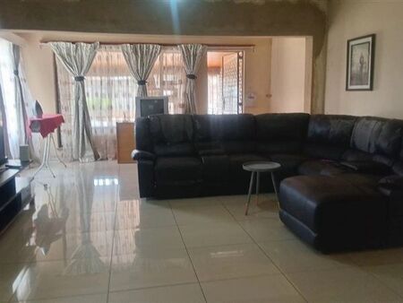 4 Bedroom House in Glen Marais