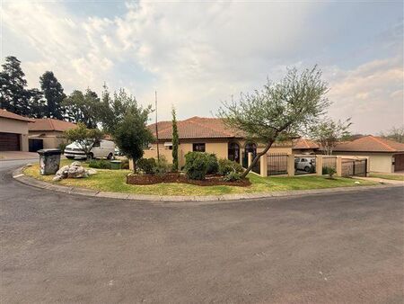 4 Bedroom House in Thornhill Estate