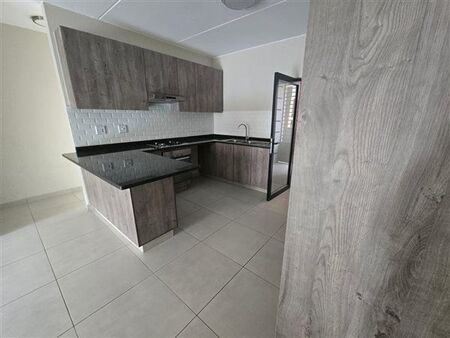 3 Bedroom Apartment in Bartlett