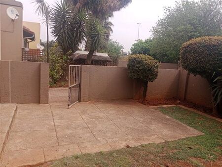 3 Bedroom Townhouse in Witfield