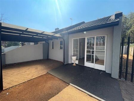 1 Bedroom Apartment in Farrarmere