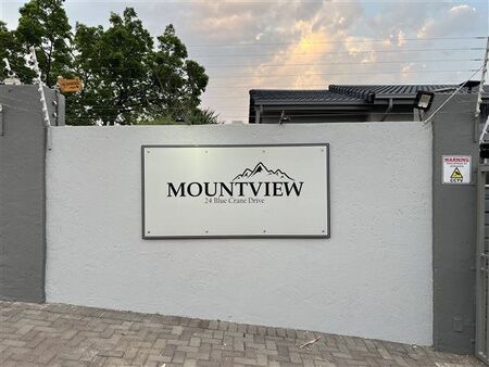 2 Bedroom Townhouse in Meyersdal