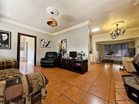 1 Bedroom Apartment in Hennopspark